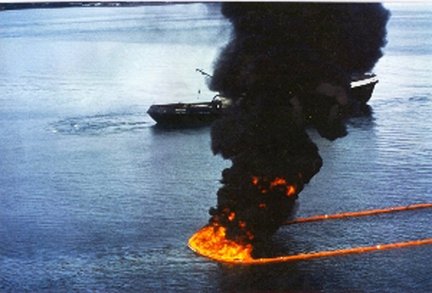 fireboomjpg-3a635d0e642dd5a0_large Elastec/American fire-boom